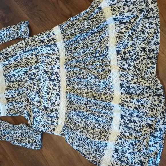 Attic Salt Blue and White Floral With Lace Panels Prairie Maxi Dress A5