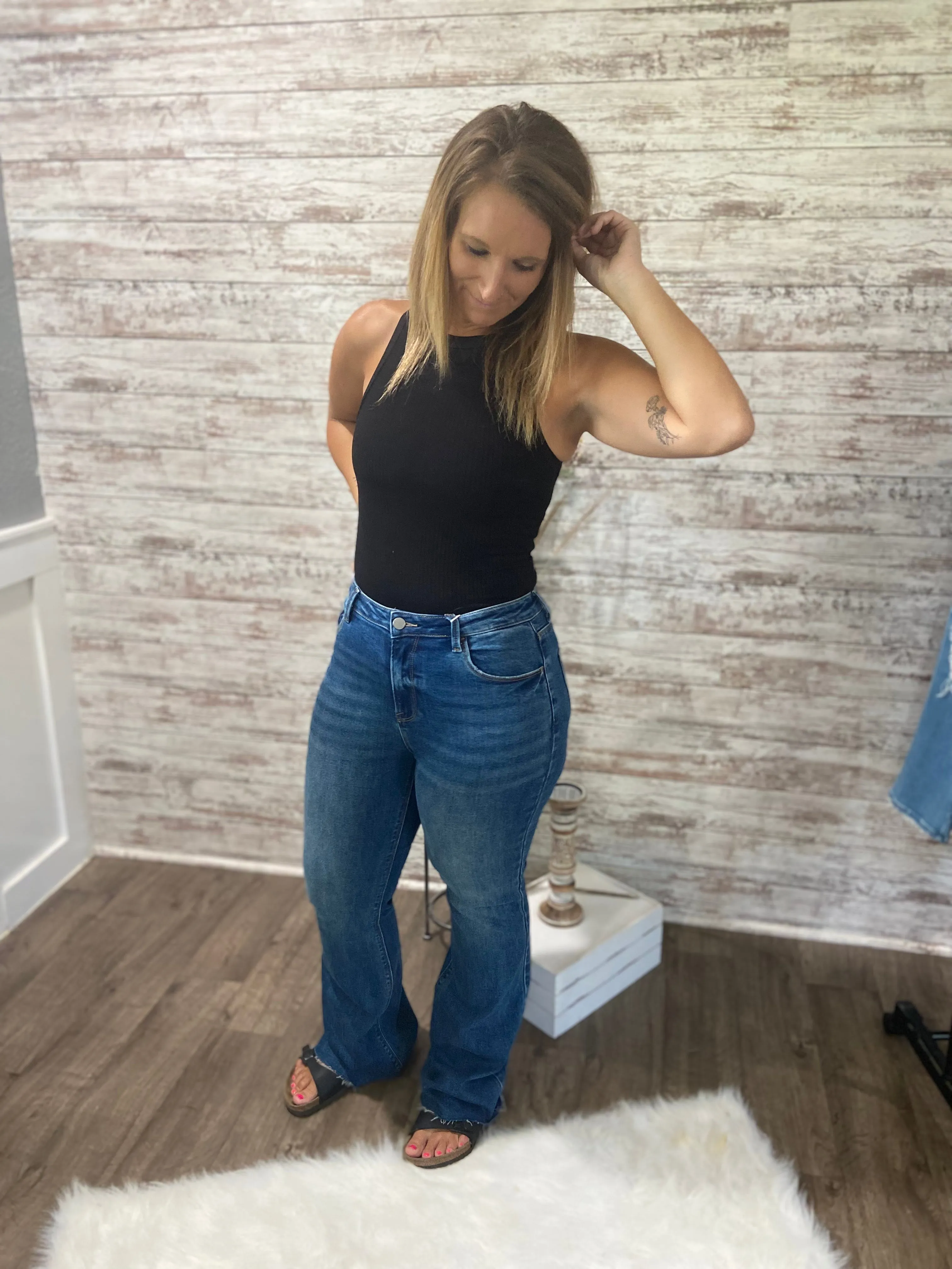 Basic High Neck Ribbed Tank Top - Black
