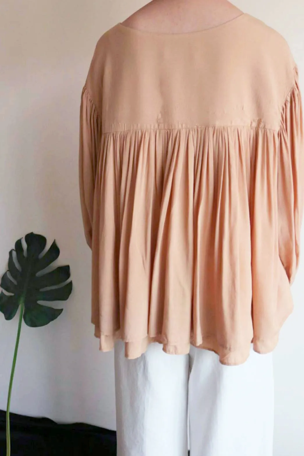 Cameo blouse- sold out