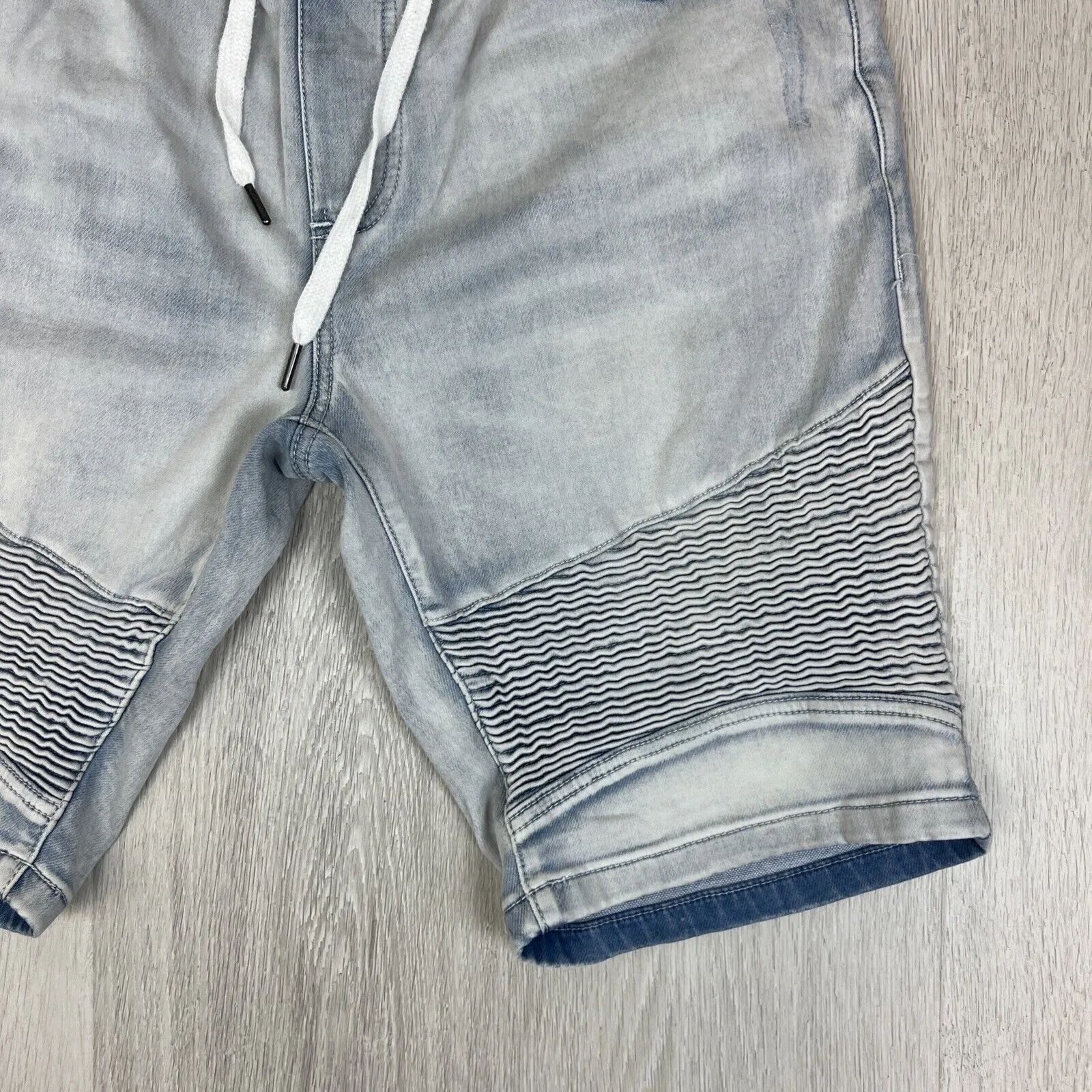 Connor Mens Denim Elastic Waist Pin Tuck Leg Shorts Size 34