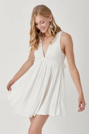 DOLLY V NECK SMOCK SLEEVELESS DRESS