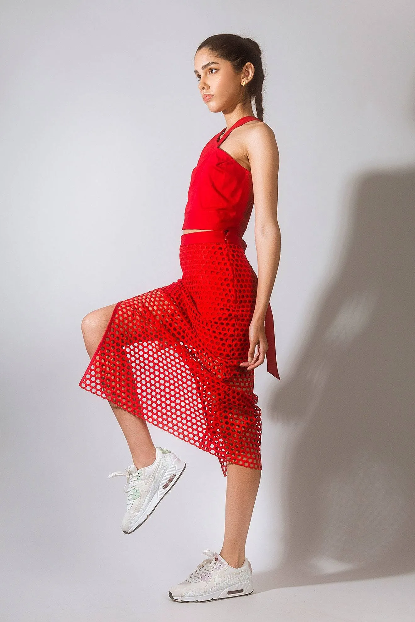 FALDA CUT-OUT CON SHORTS