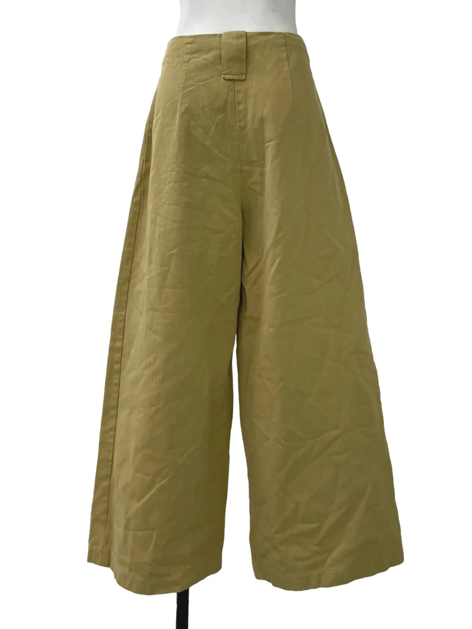Green Pleated Wide Legged Pants TEM