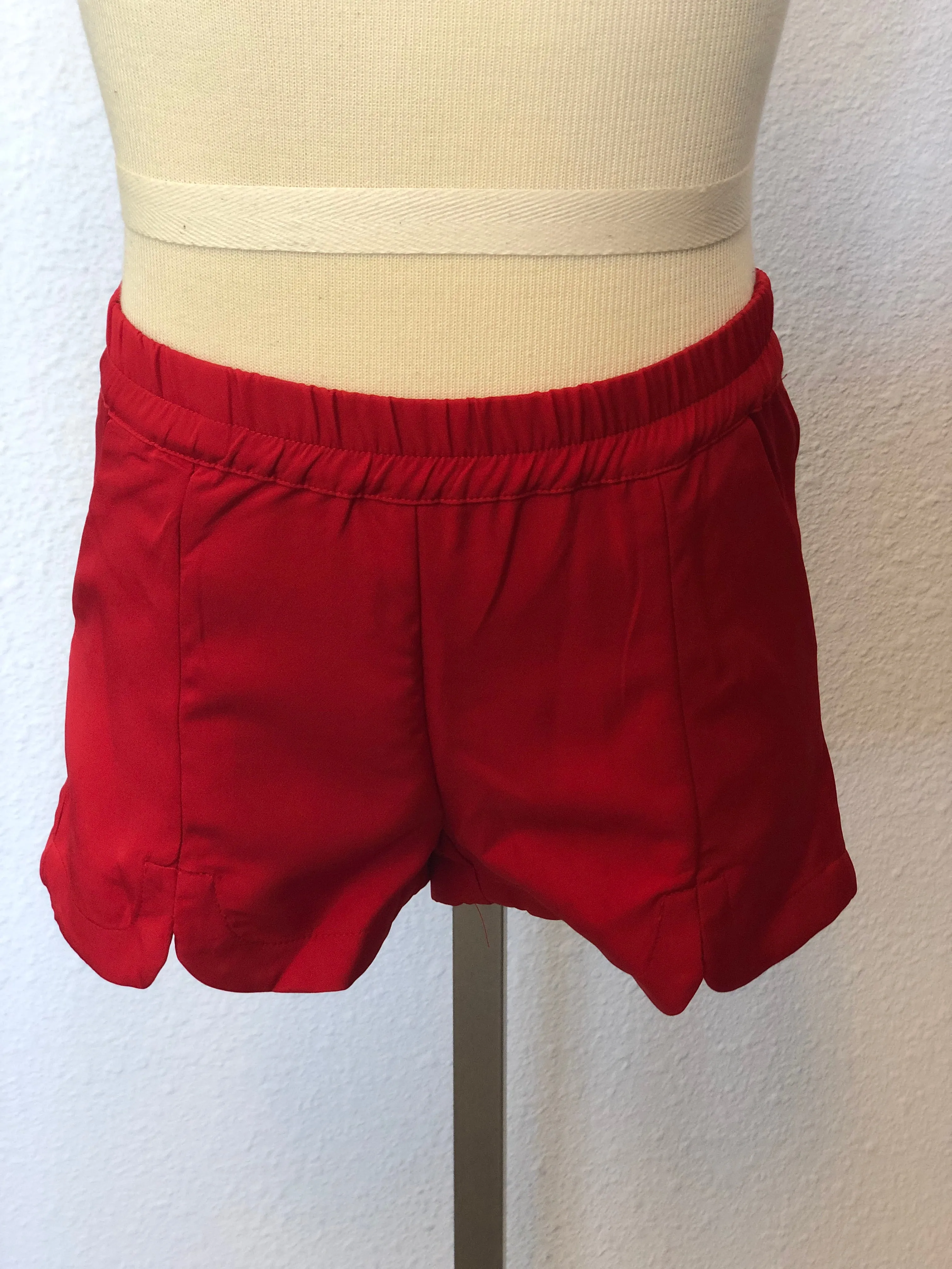 K FRONT SLIT SHORTS