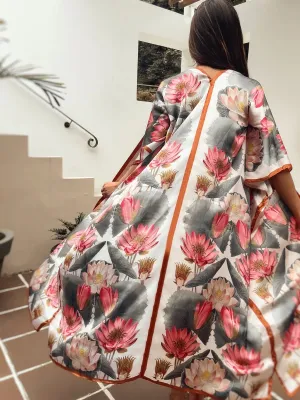 Kimono Lotus