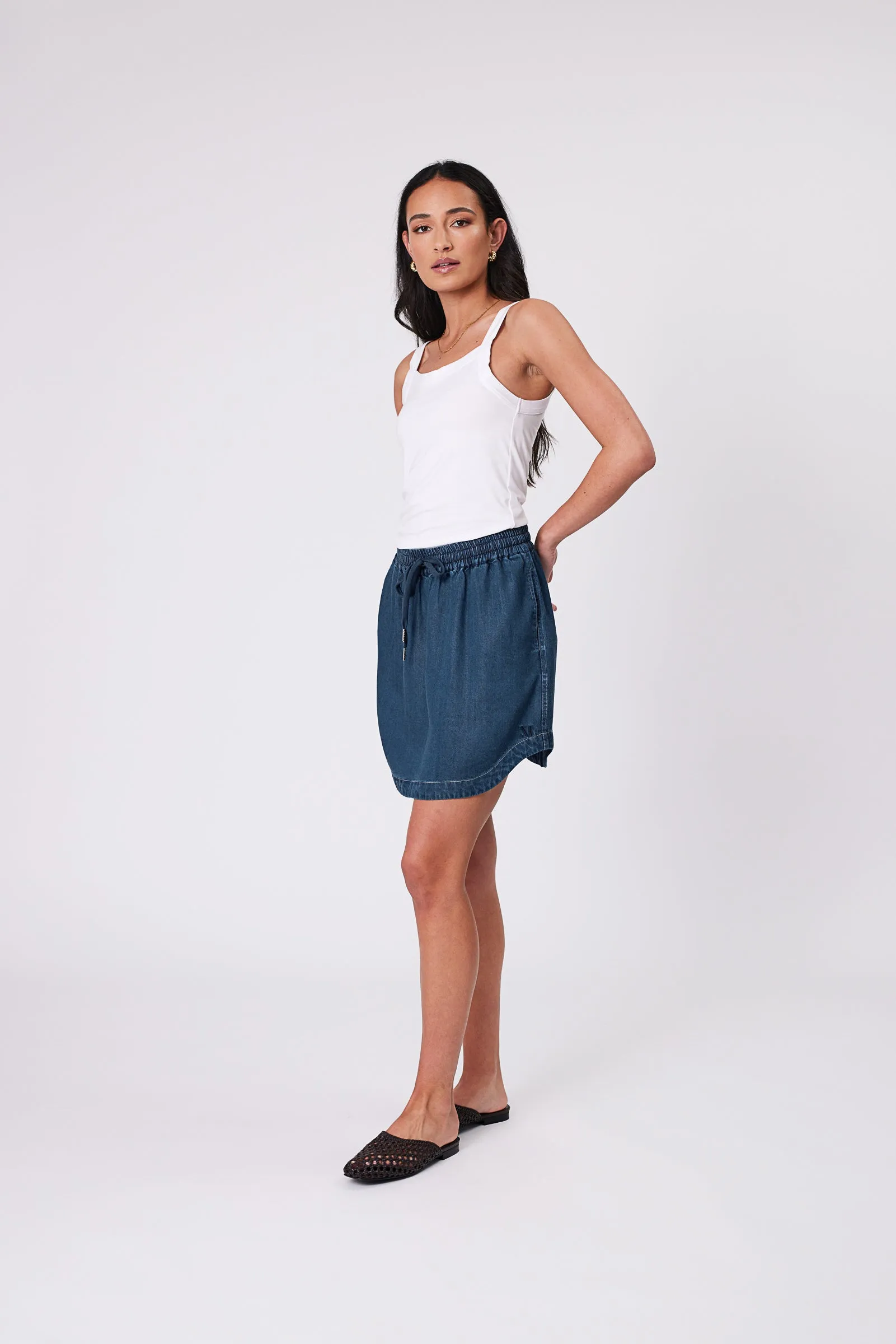 Level Tank - White