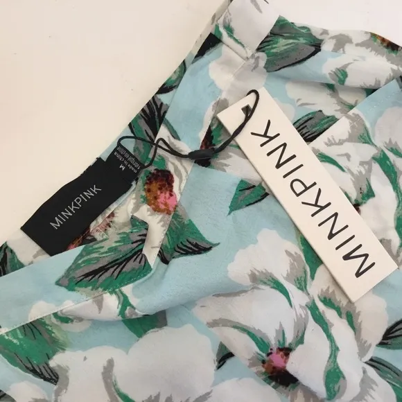 Minkpink “Getaway” Floral Print Shorts Medium