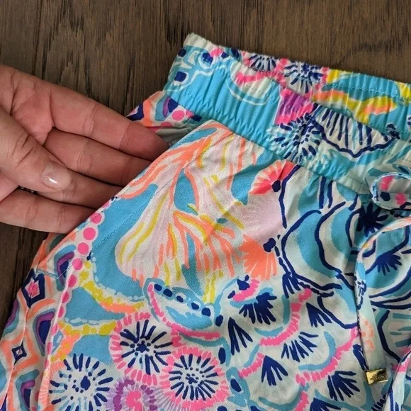 NEW Lilly Pulitzer 5” Katia Once Upon a Tide Shorts Size XS