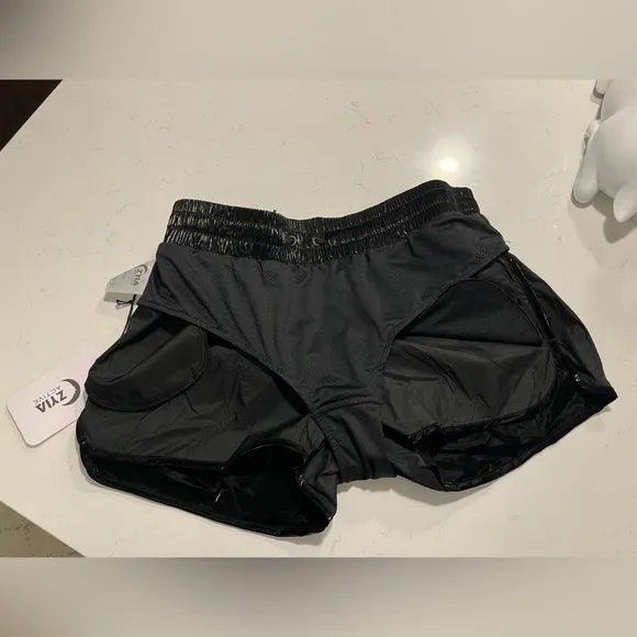 NWT ZYIA Midnight Gloss Bomber Shorts size M