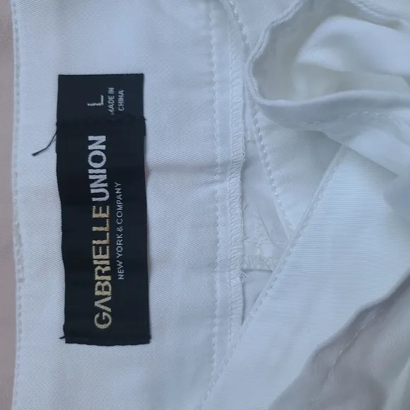 NY&amp;C high waist white shorts NWT szL [913]