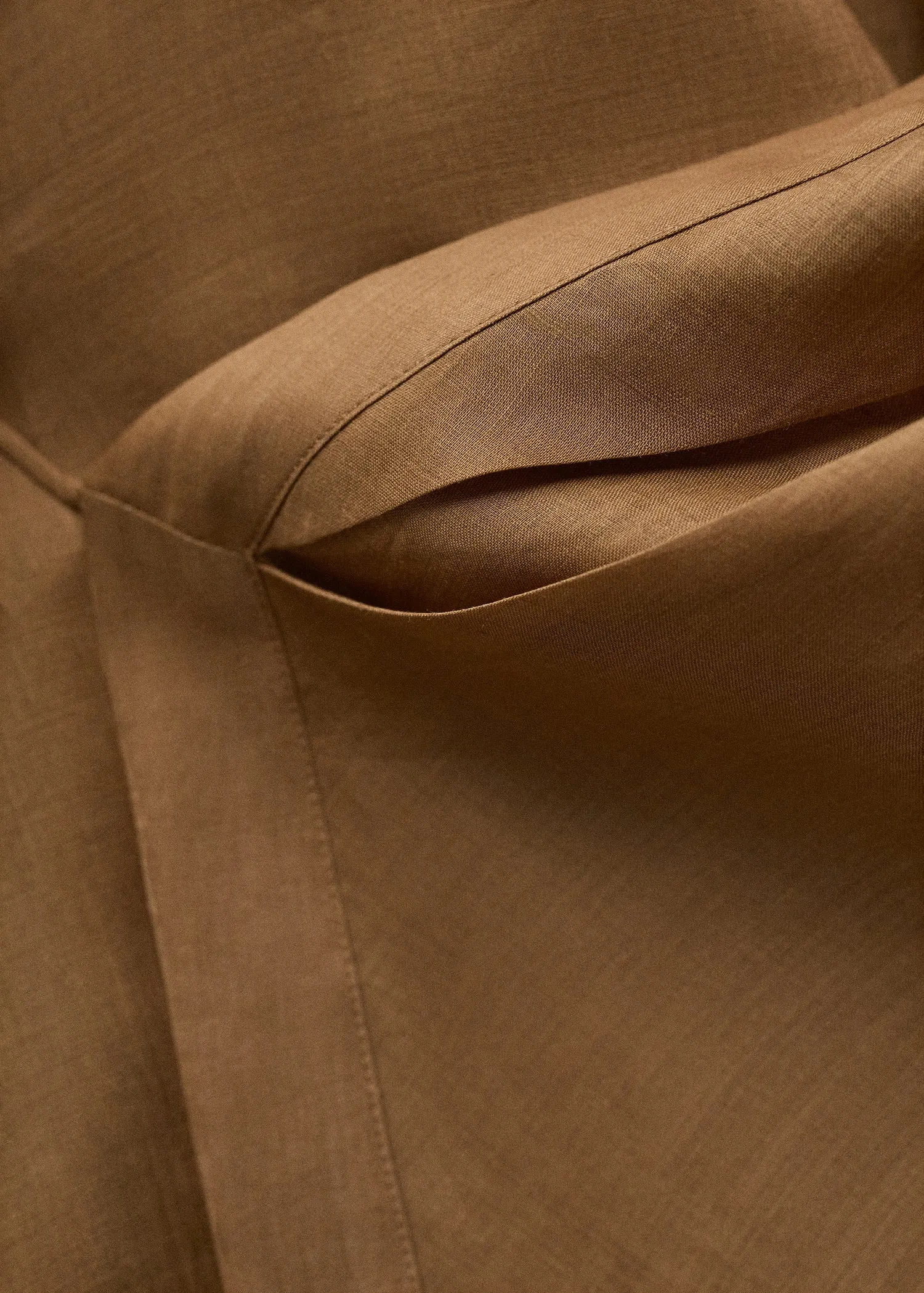 Ramie shirt with asymmetrical closure