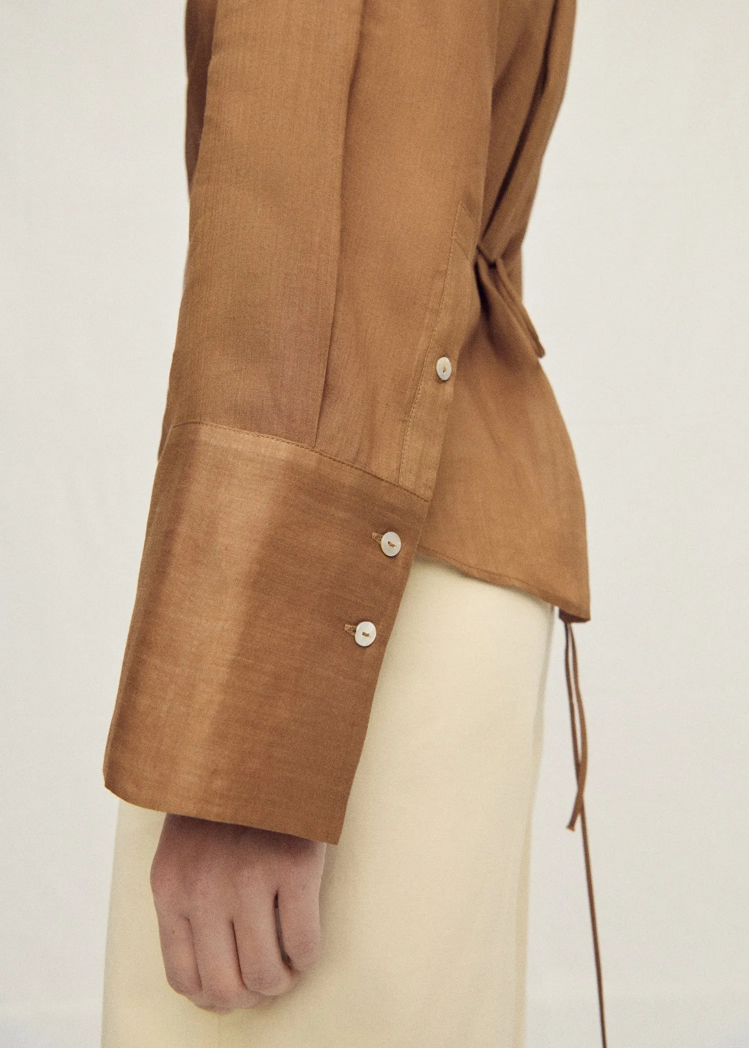 Ramie shirt with asymmetrical closure