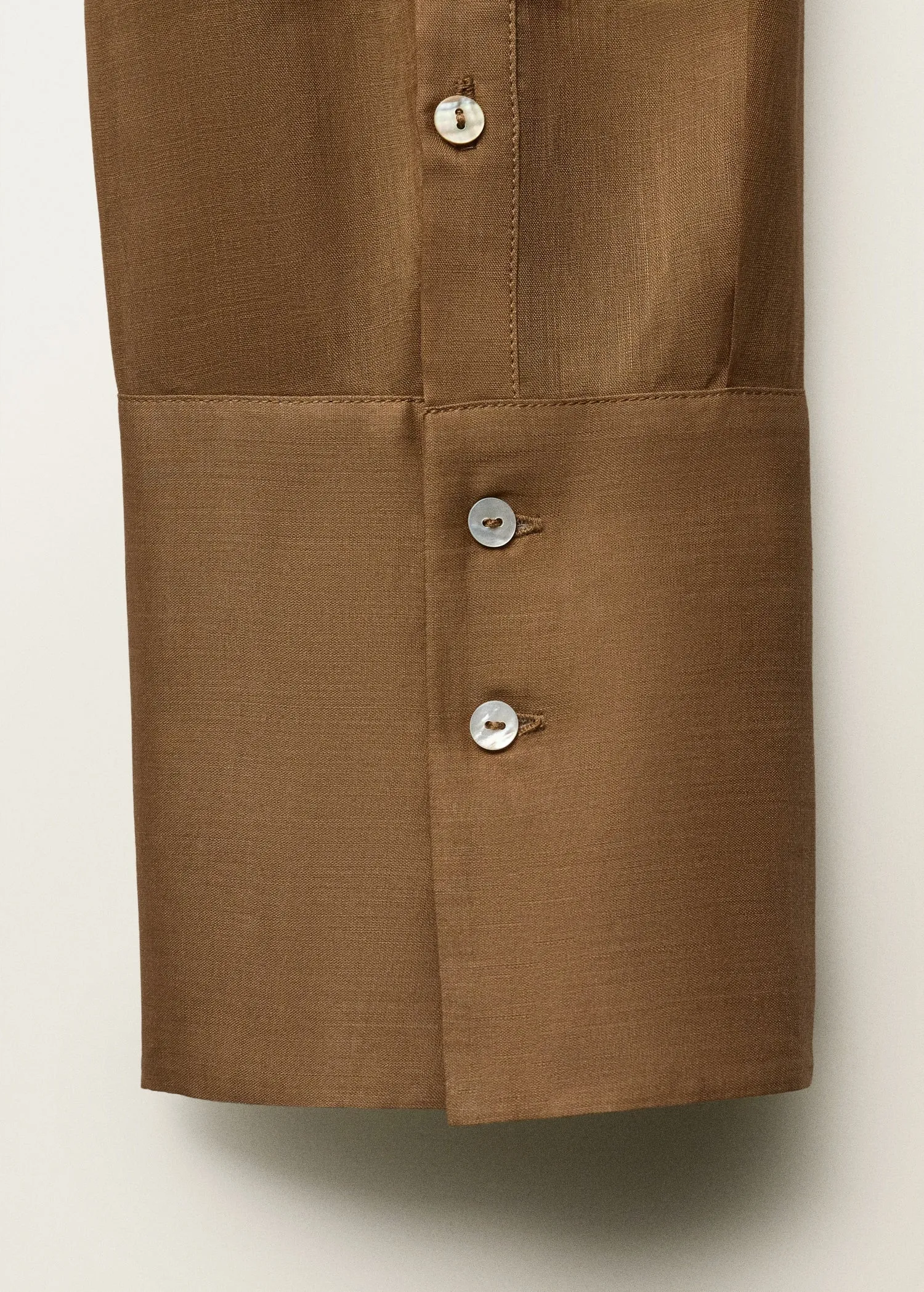 Ramie shirt with asymmetrical closure