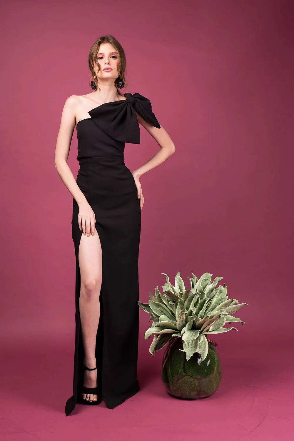 ROMINA Dress Set: Crepe Bow Top   High Slit Skirt (Black)