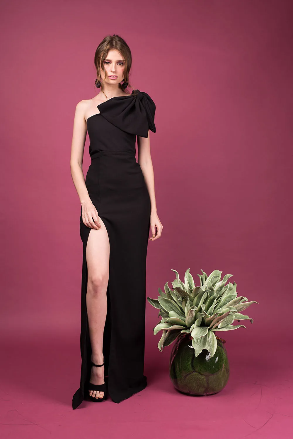 ROMINA Dress Set: Crepe Bow Top   High Slit Skirt (Black)