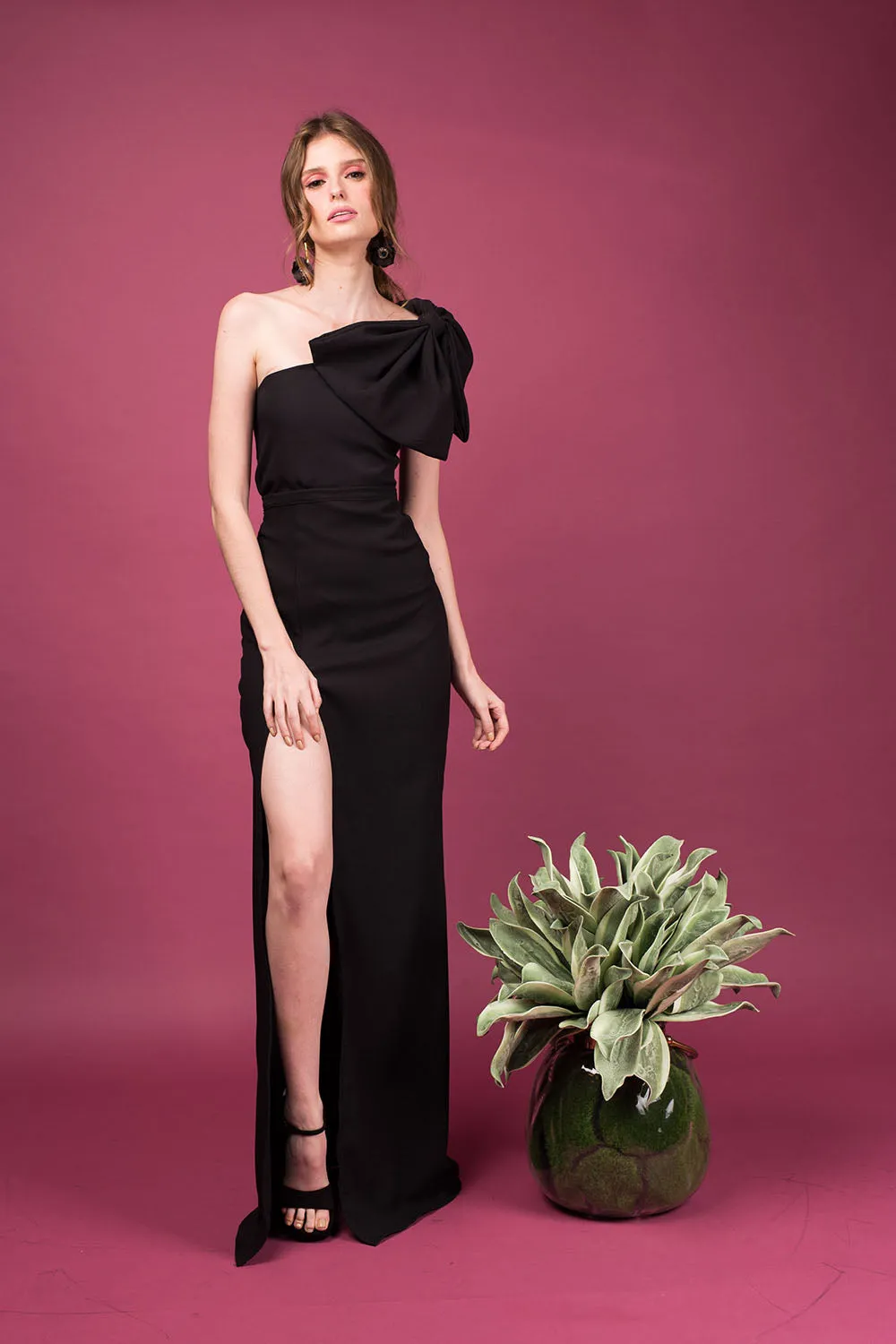ROMINA Dress Set: Crepe Bow Top   High Slit Skirt (Black)