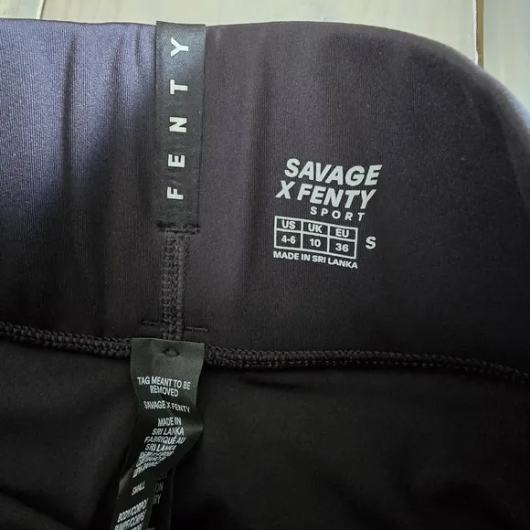 Savage fenty by Rihanna workout pocket shorts nwt size small