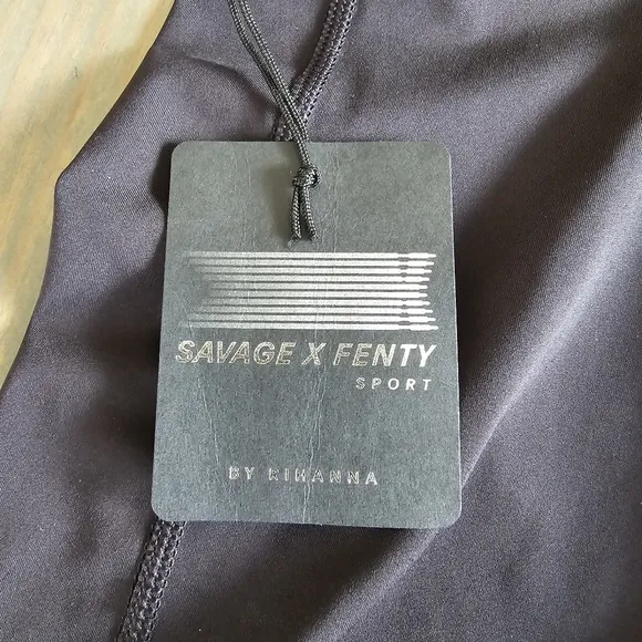 Savage fenty by Rihanna workout pocket shorts nwt size small