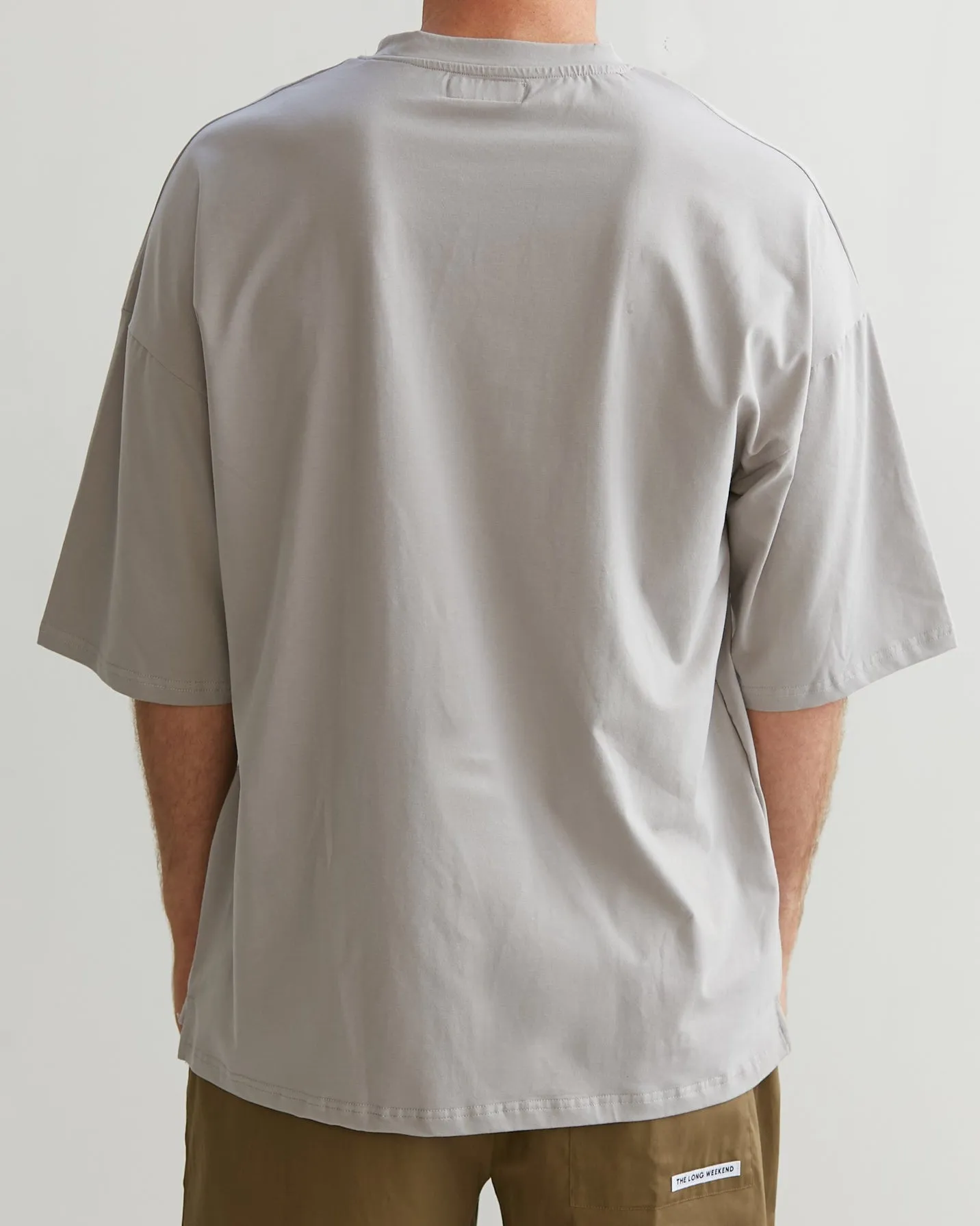 SUNRISE SLEEP TEE IN GREY