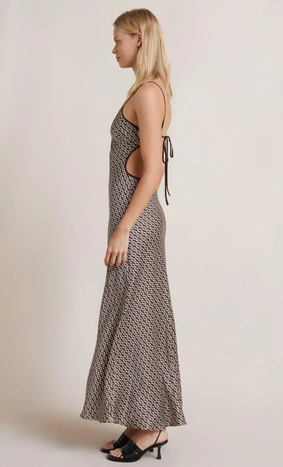 TWISTY MAXI DRESS