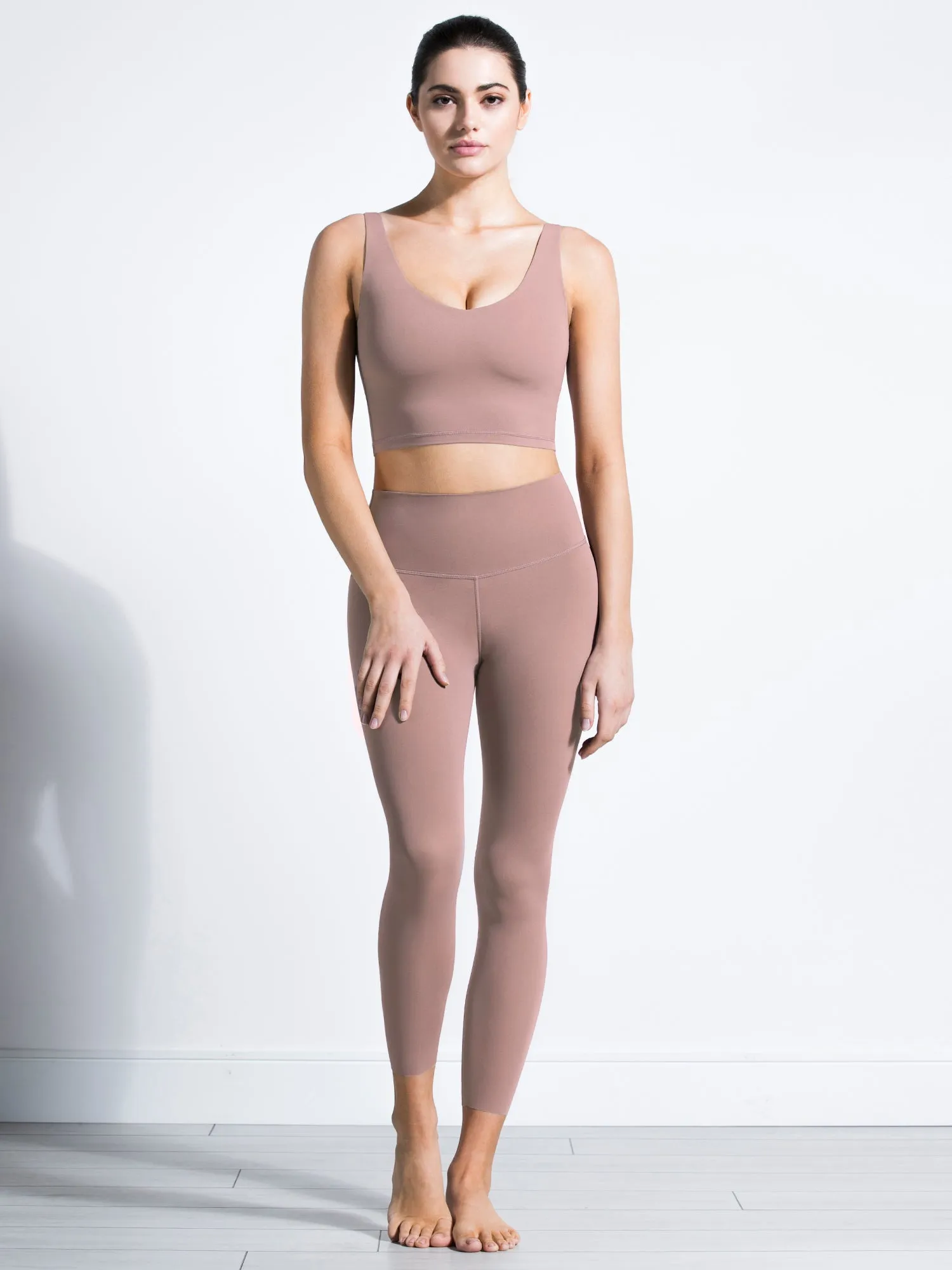 U NECK NUDE TANK