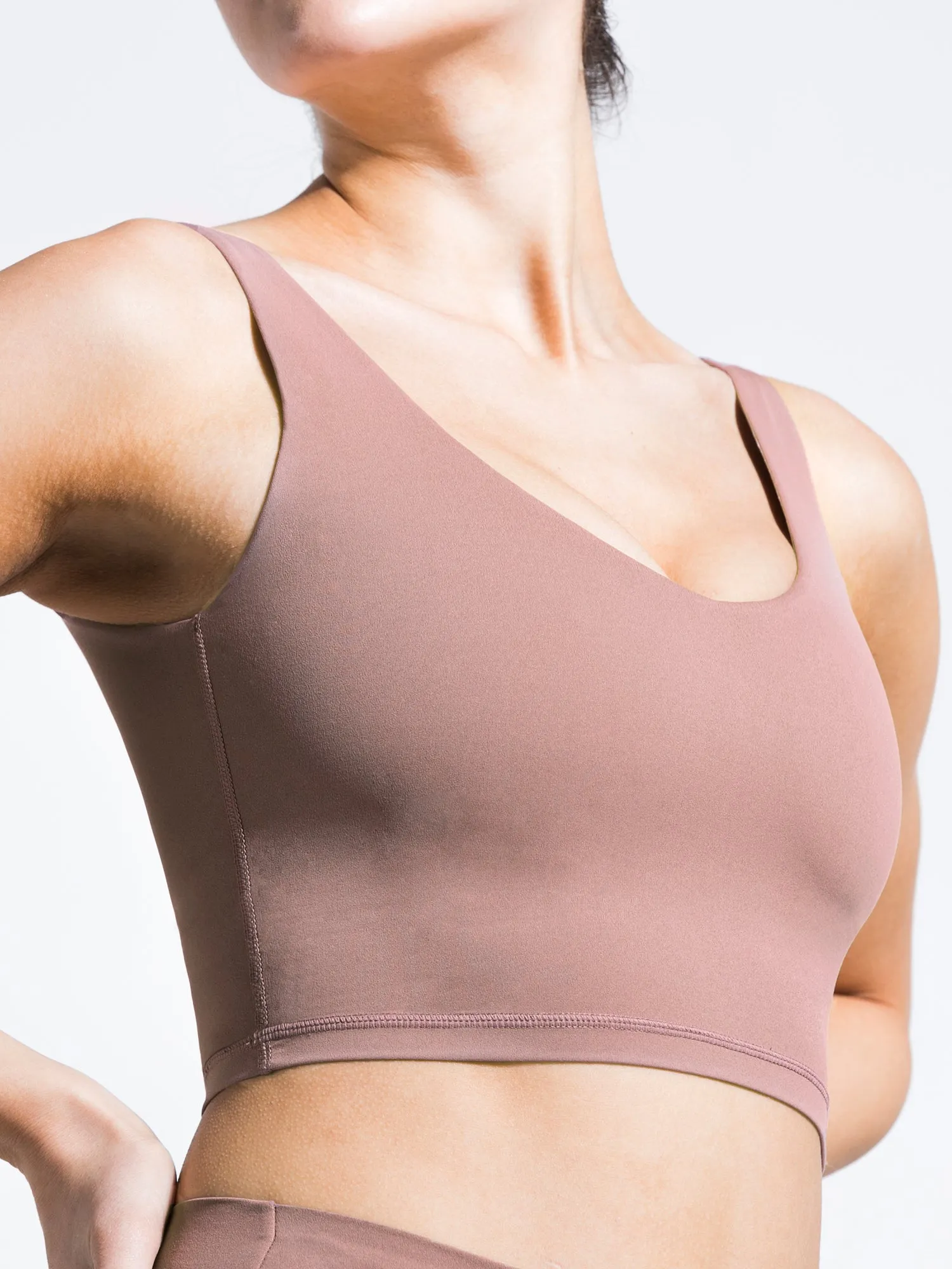 U NECK NUDE TANK