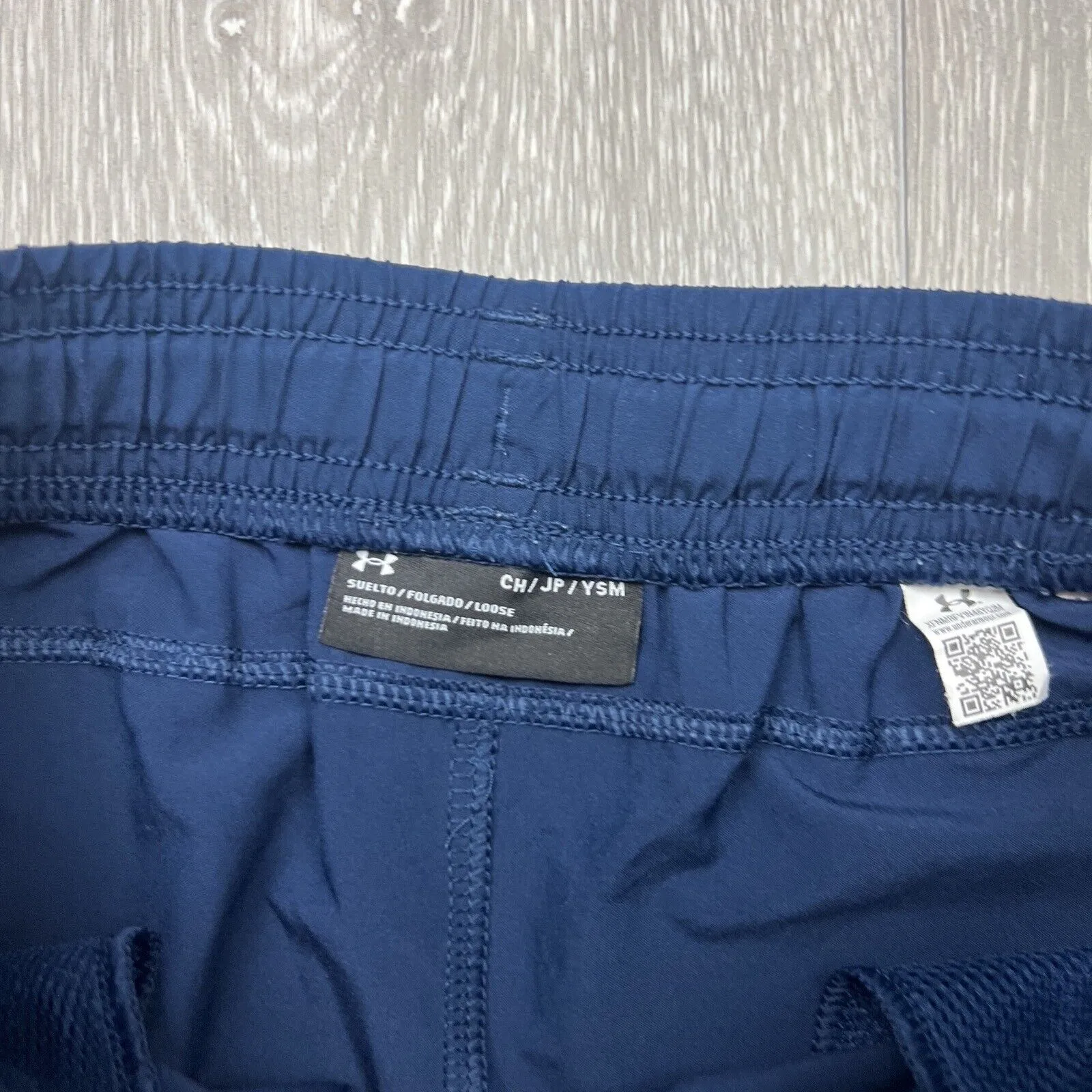 Under Armour Boys Navy Blue Training Shorts Size Small / 8 Years