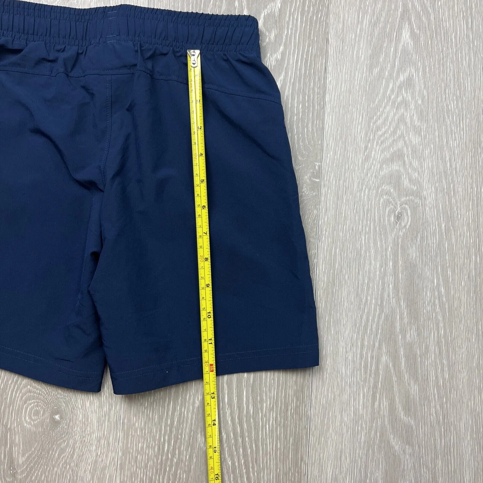Under Armour Boys Navy Blue Training Shorts Size Small / 8 Years