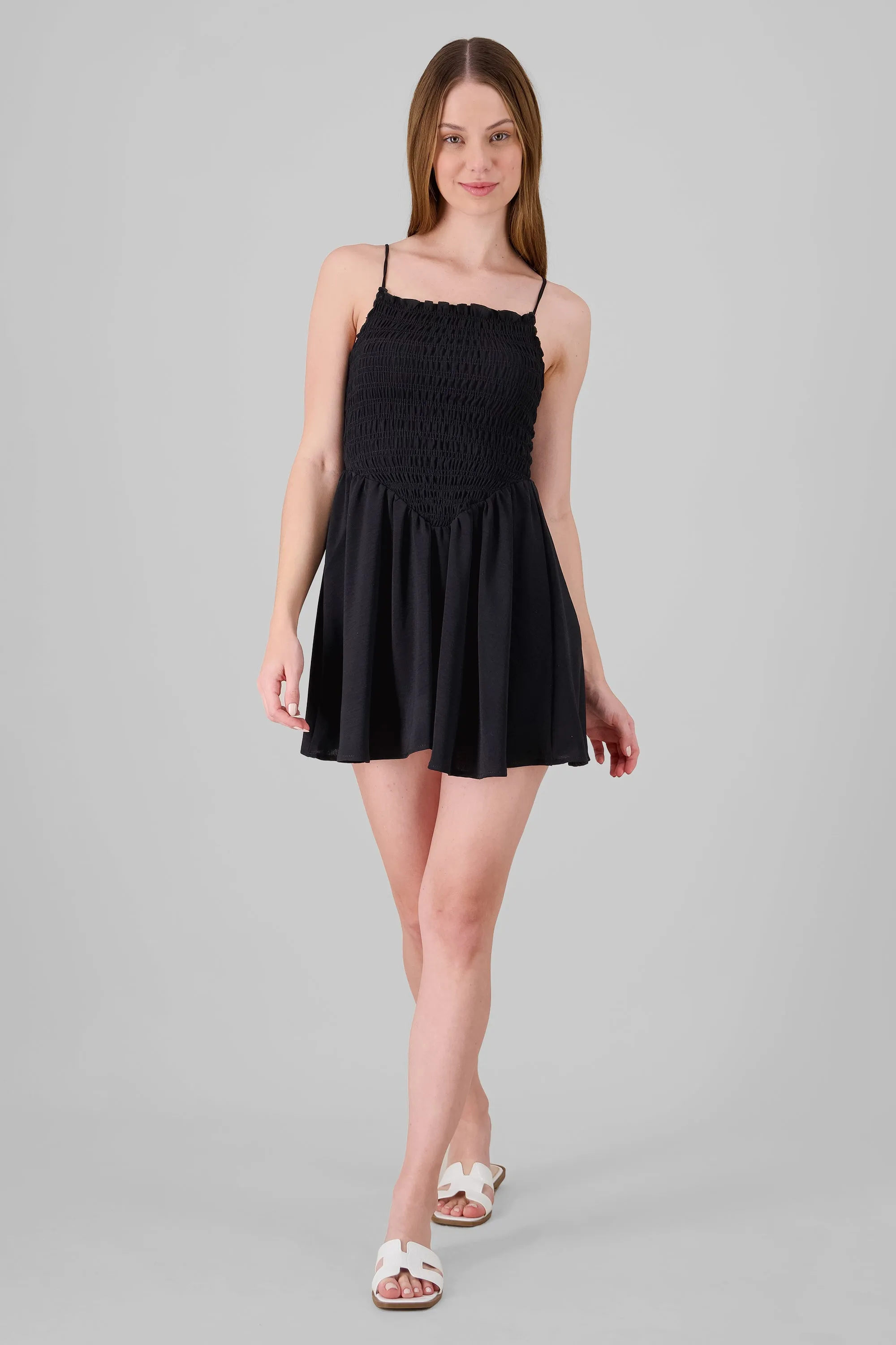 Vestido mini tirantes detalle smock