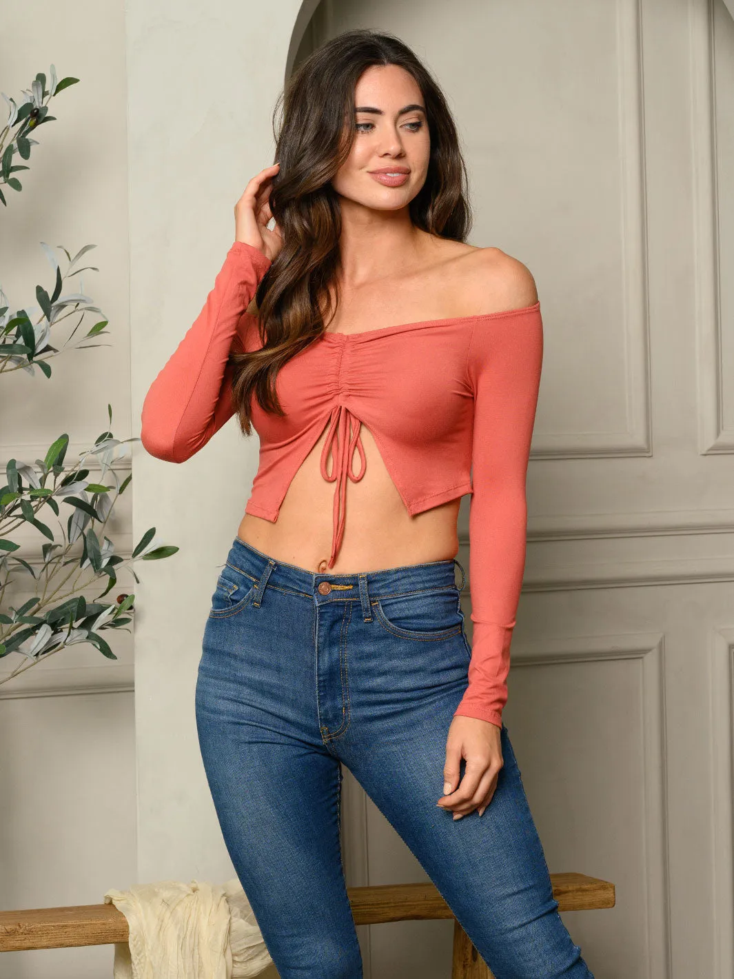 WOMEN'S LONG SLEEVE FRONT RUCHED CROP TOP