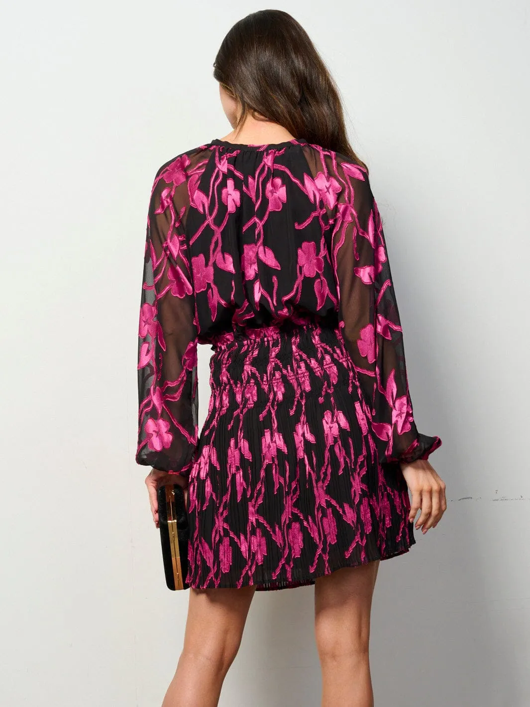 WOMEN'S LONG SLEEVE SMOCK FLOWER DETAILED MINI DRESS