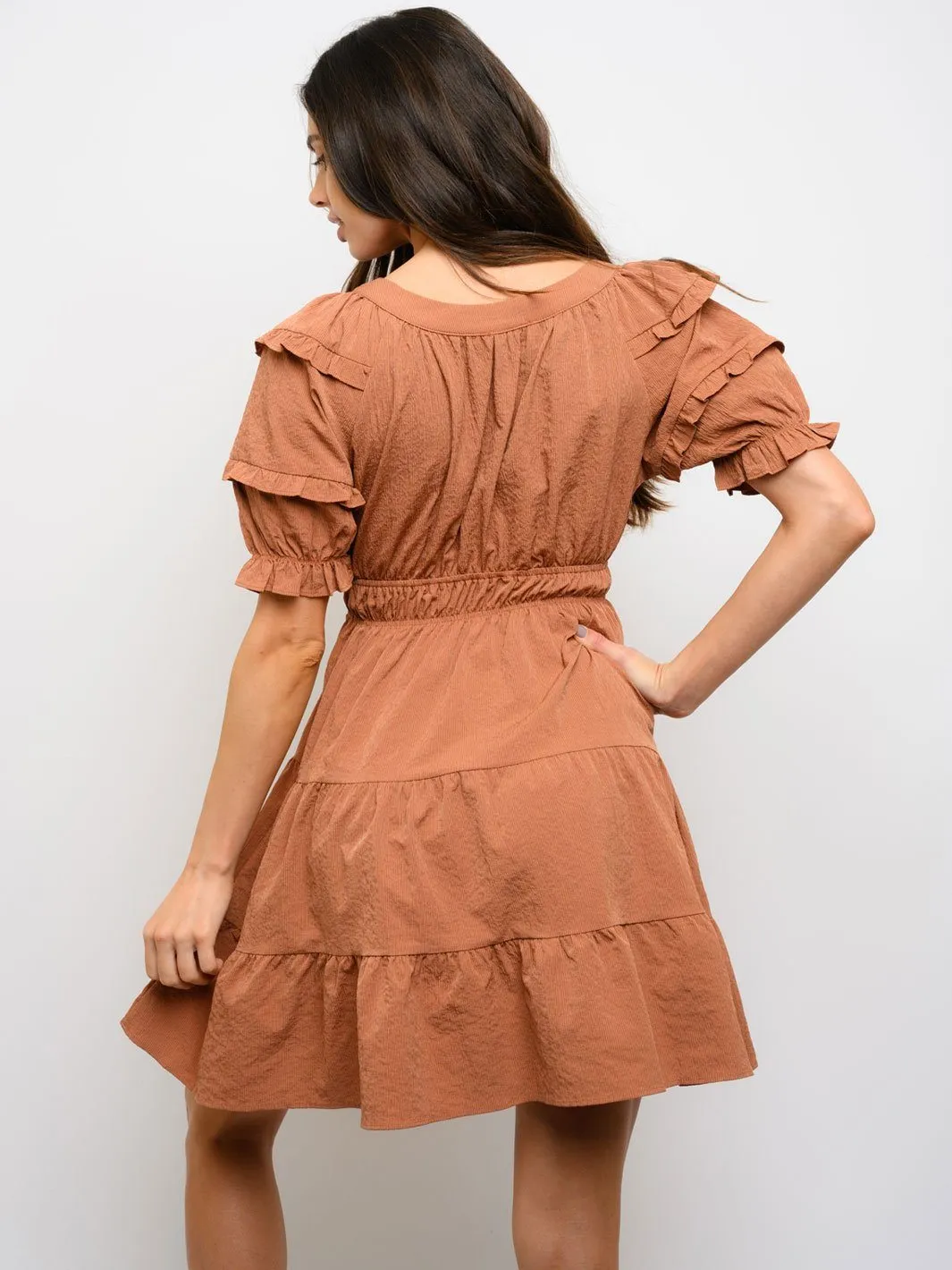 WOMEN'S PUFF SHORT SLEEVE SMOCKED WAIST MINI DRESS
