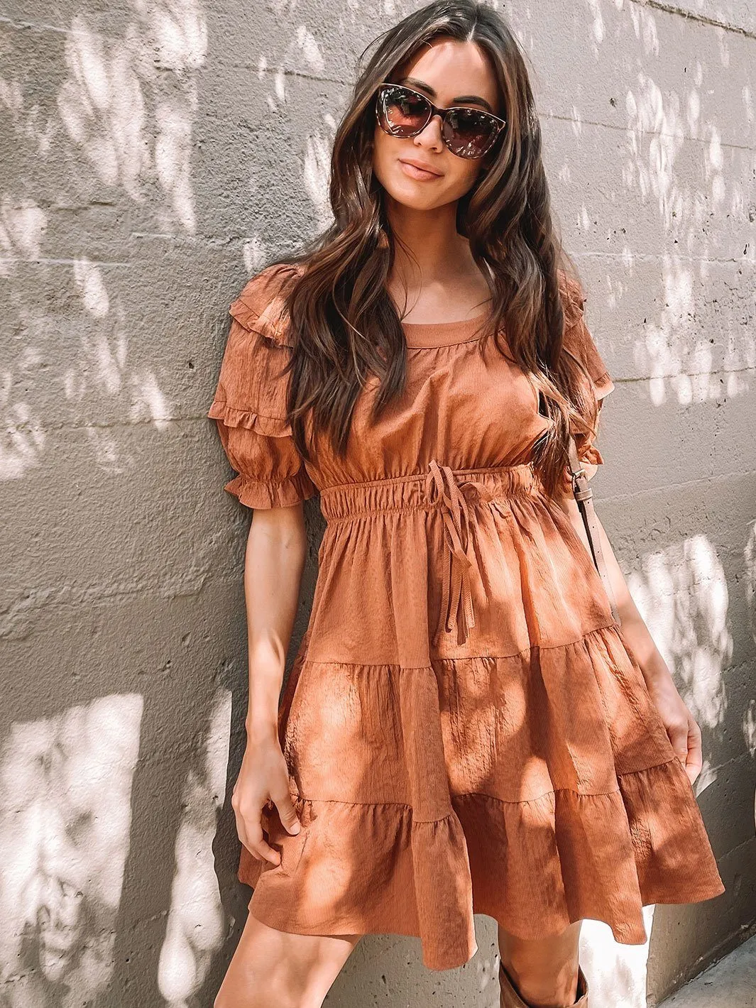 WOMEN'S PUFF SHORT SLEEVE SMOCKED WAIST MINI DRESS