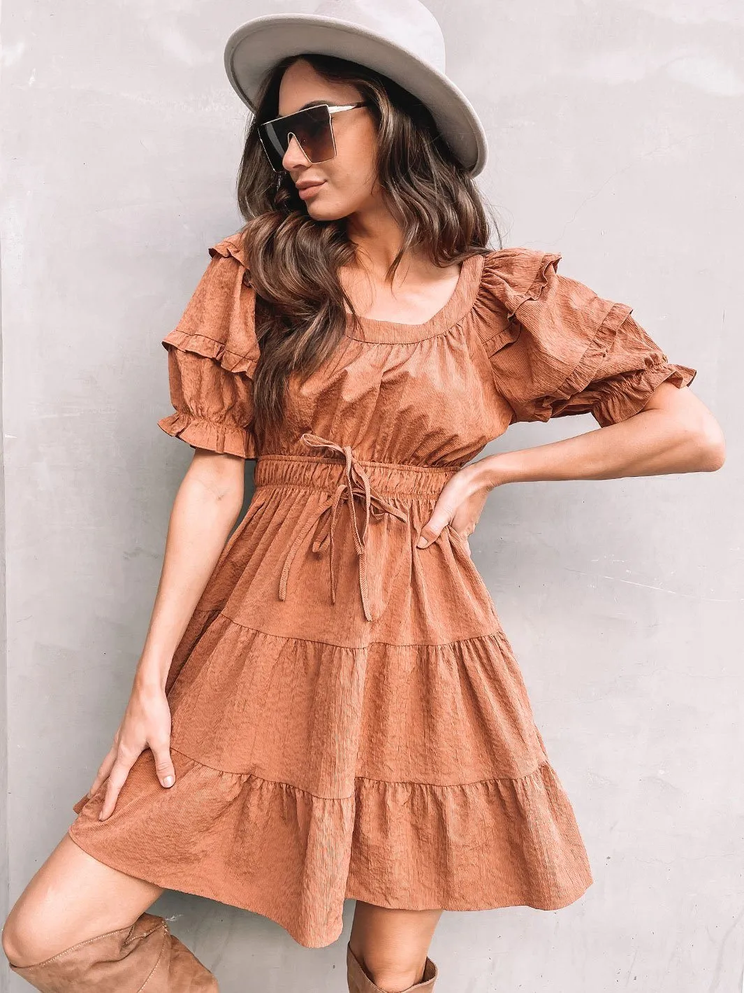 WOMEN'S PUFF SHORT SLEEVE SMOCKED WAIST MINI DRESS