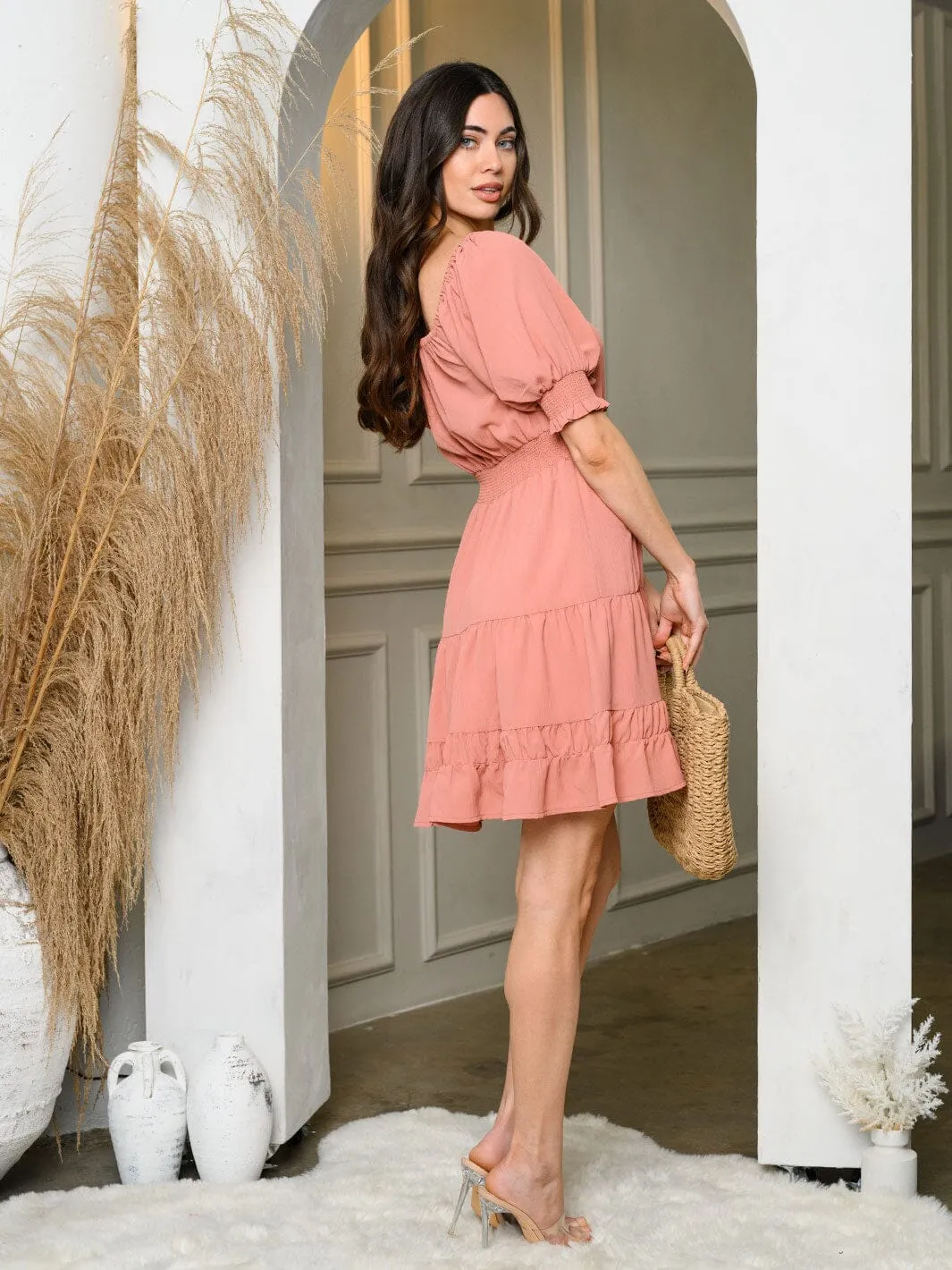 WOMEN'S SHORT PUFF SLEEVE TIERED SMOCK MINI DRESS