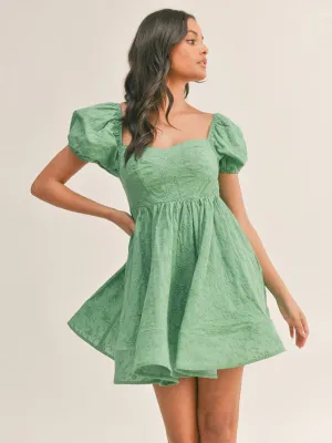 WOMEN'S SHORT PUFF SLEVE EMBROIDERY FLORAL DETAILED MINI DRESS