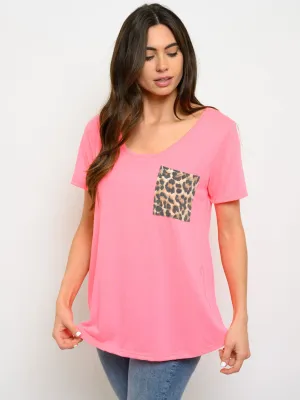 WOMEN'S SHORT SLEEVE FRONT POCKET ANIMAL PRINT TOP