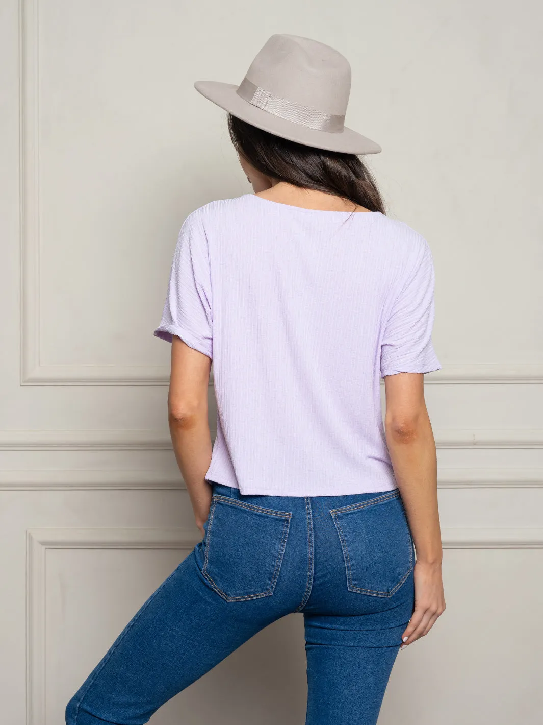 WOMEN'S SHORT SLEEVE V-NECK FRONT TIE TOP
