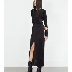 Zara Stunning Black Pleated Ribbed Side Slit Long Sleeve Fancy Maxi Dress Small